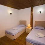 Jenny's House 3*